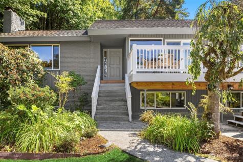 7929 SE 37th Street Mercer Island WA 98040