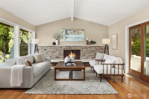 7929 SE 37th Street Mercer Island WA 98040