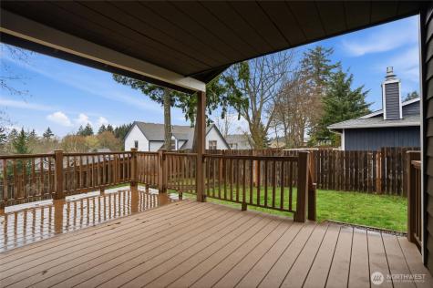 19855 Stavanger Loop NE Poulsbo WA 98370