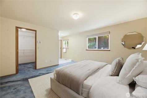 722 47th Street SE Auburn WA 98092