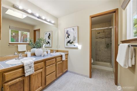 722 47th Street SE Auburn WA 98092