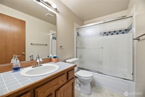 722 47th Street SE Auburn WA 98092