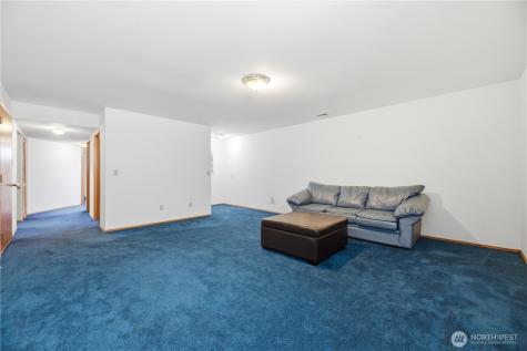 722 47th Street SE Auburn WA 98092