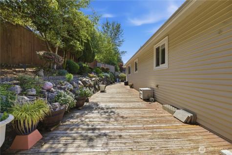 722 47th Street SE Auburn WA 98092