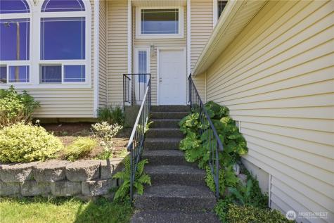 722 47th Street SE Auburn WA 98092