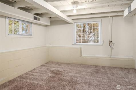 18023 62nd Avenue NE Kenmore WA 98028