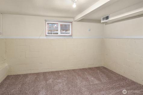 18023 62nd Avenue NE Kenmore WA 98028