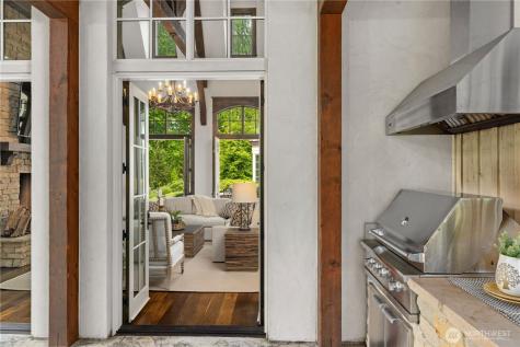 27126 SE Grand Ridge Drive Issaquah WA 98029