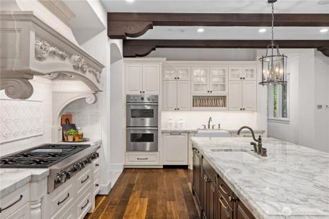 27126 SE Grand Ridge Drive Issaquah WA 98029