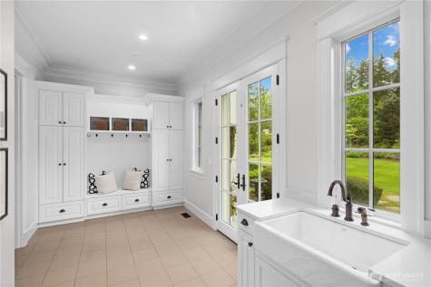 27126 SE Grand Ridge Drive Issaquah WA 98029