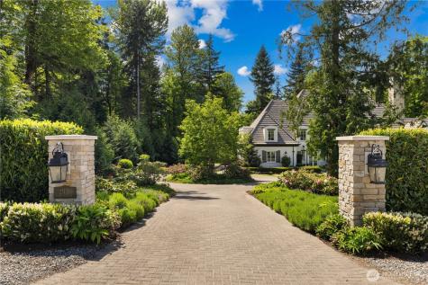 27126 SE Grand Ridge Drive Issaquah WA 98029