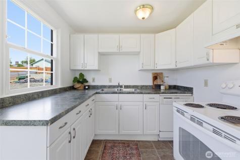 7306 S 115th Street Seattle WA 98178