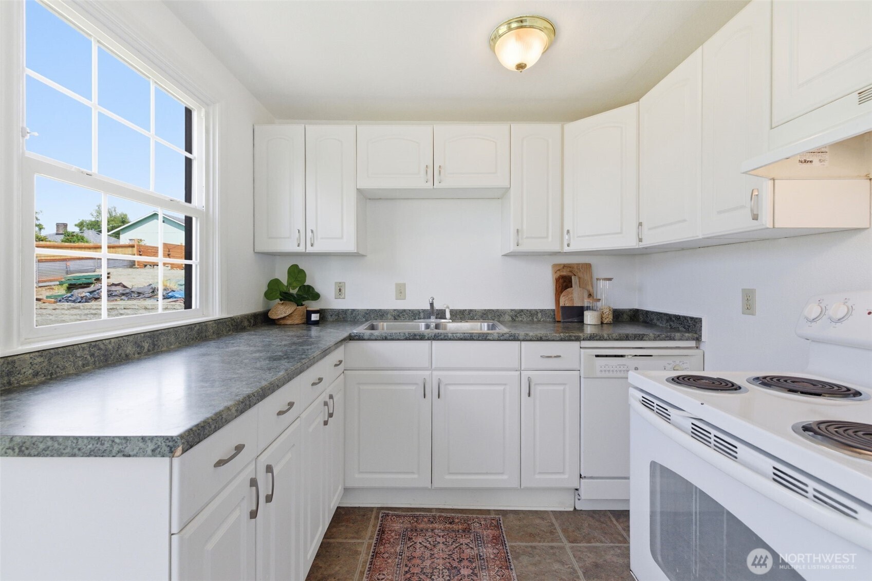 7306 S 115th Street Seattle WA 98178