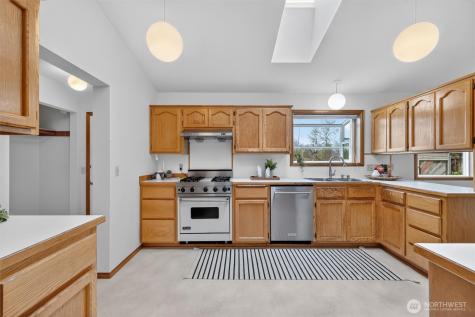 5581 Mission Road Bellingham WA 98226