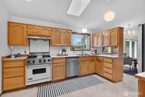 5581 Mission Road Bellingham WA 98226