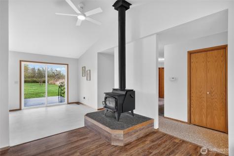 5581 Mission Road Bellingham WA 98226