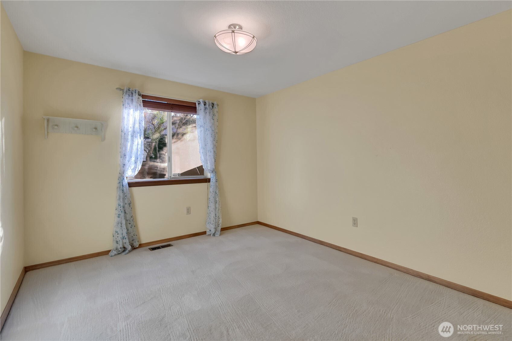 9216 78th Street SW Tacoma WA 98498