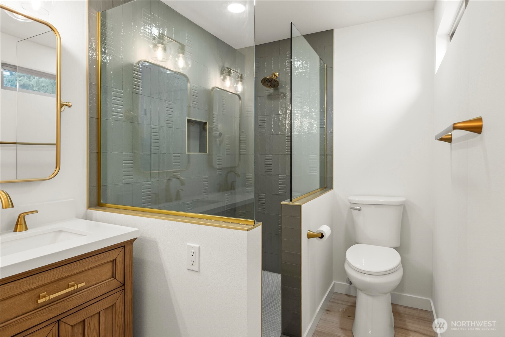 4905 Jenks Point Way E Lake Tapps WA 98391