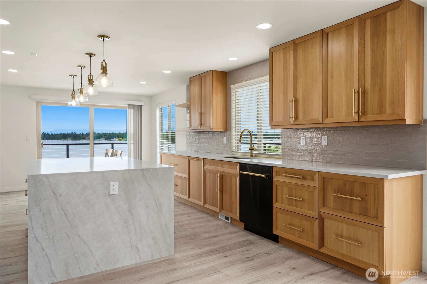 4905 Jenks Point Way E Lake Tapps WA 98391