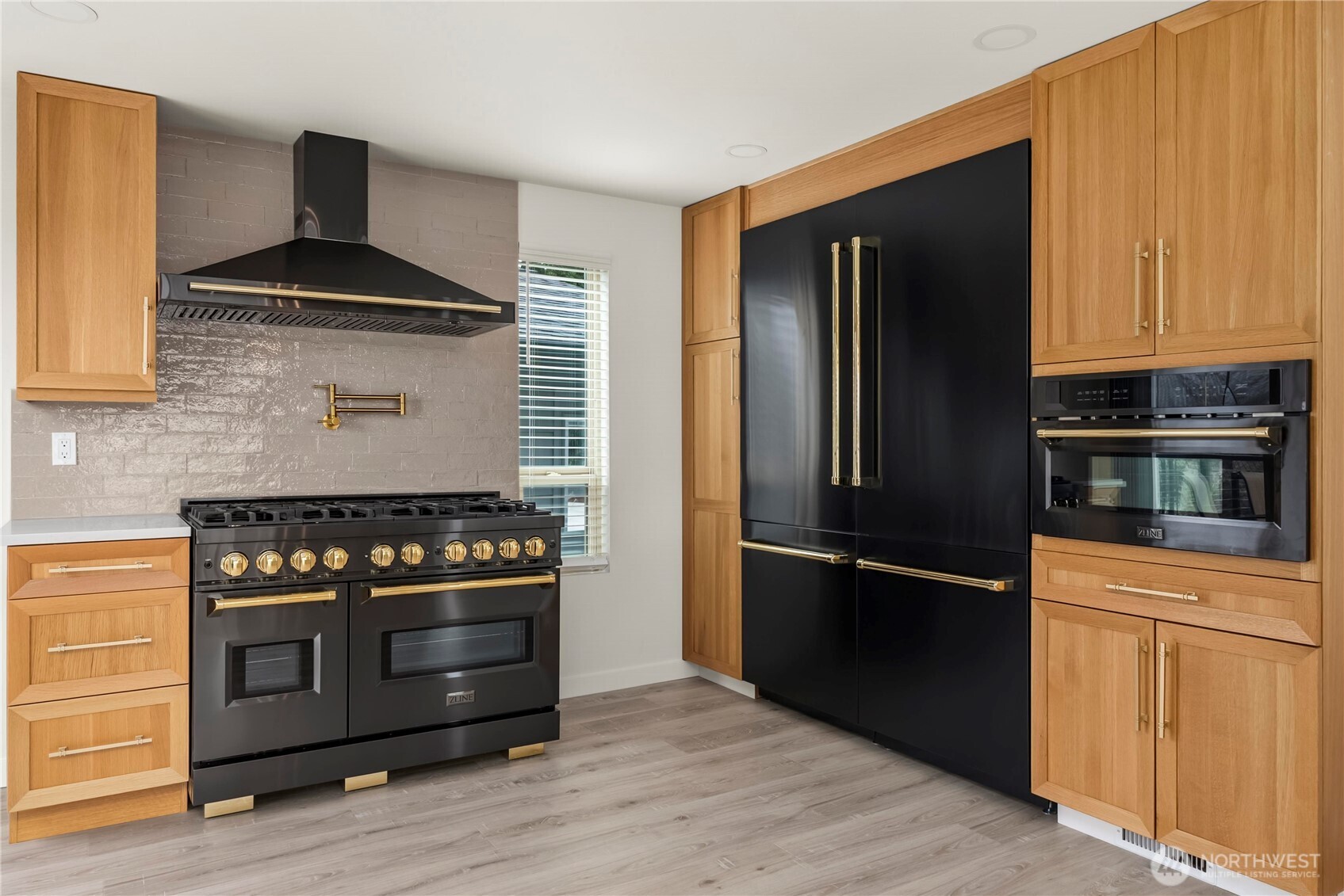 4905 Jenks Point Way E Lake Tapps WA 98391