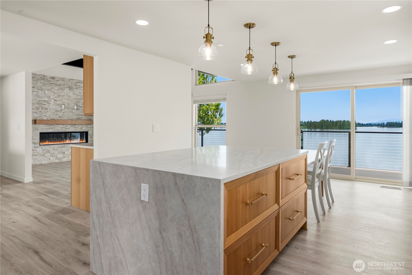 4905 Jenks Point Way E Lake Tapps WA 98391