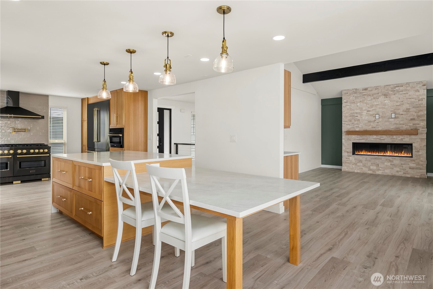 4905 Jenks Point Way E Lake Tapps WA 98391