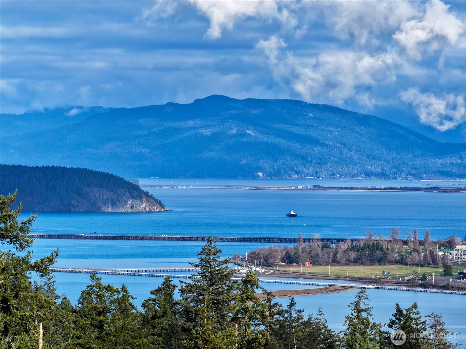 6599 Whistle Lake Terrace Anacortes WA 98221