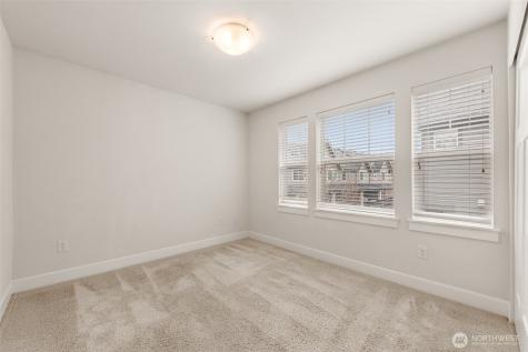 1321 Greenwich Walk NE Issaquah WA 98029