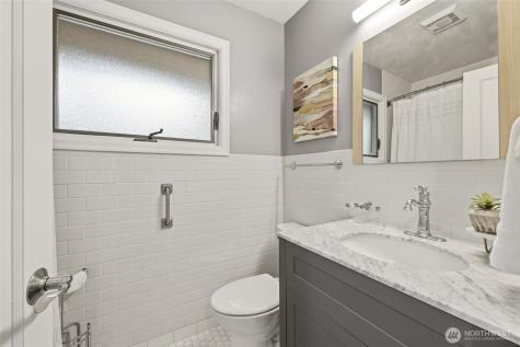 14612 Sherman Drive NW Gig Harbor WA 98332