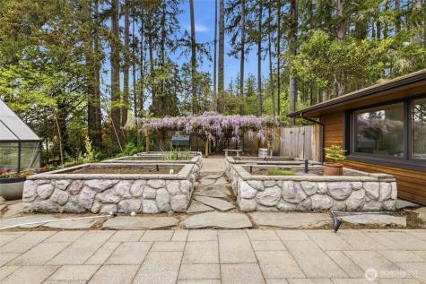 14612 Sherman Drive NW Gig Harbor WA 98332