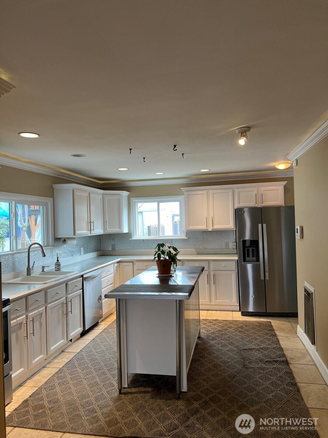 7756 14th Avenue SW Seattle WA 98106
