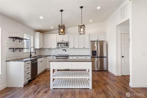 3063 Conarty Road Malaga WA 98828