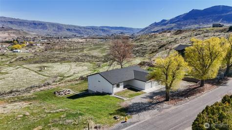 3063 Conarty Road Malaga WA 98828