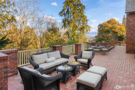 300 Maiden Lane E Seattle WA 98112