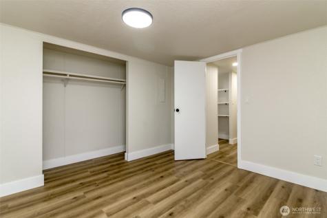 8915 226th Graham WA 98338