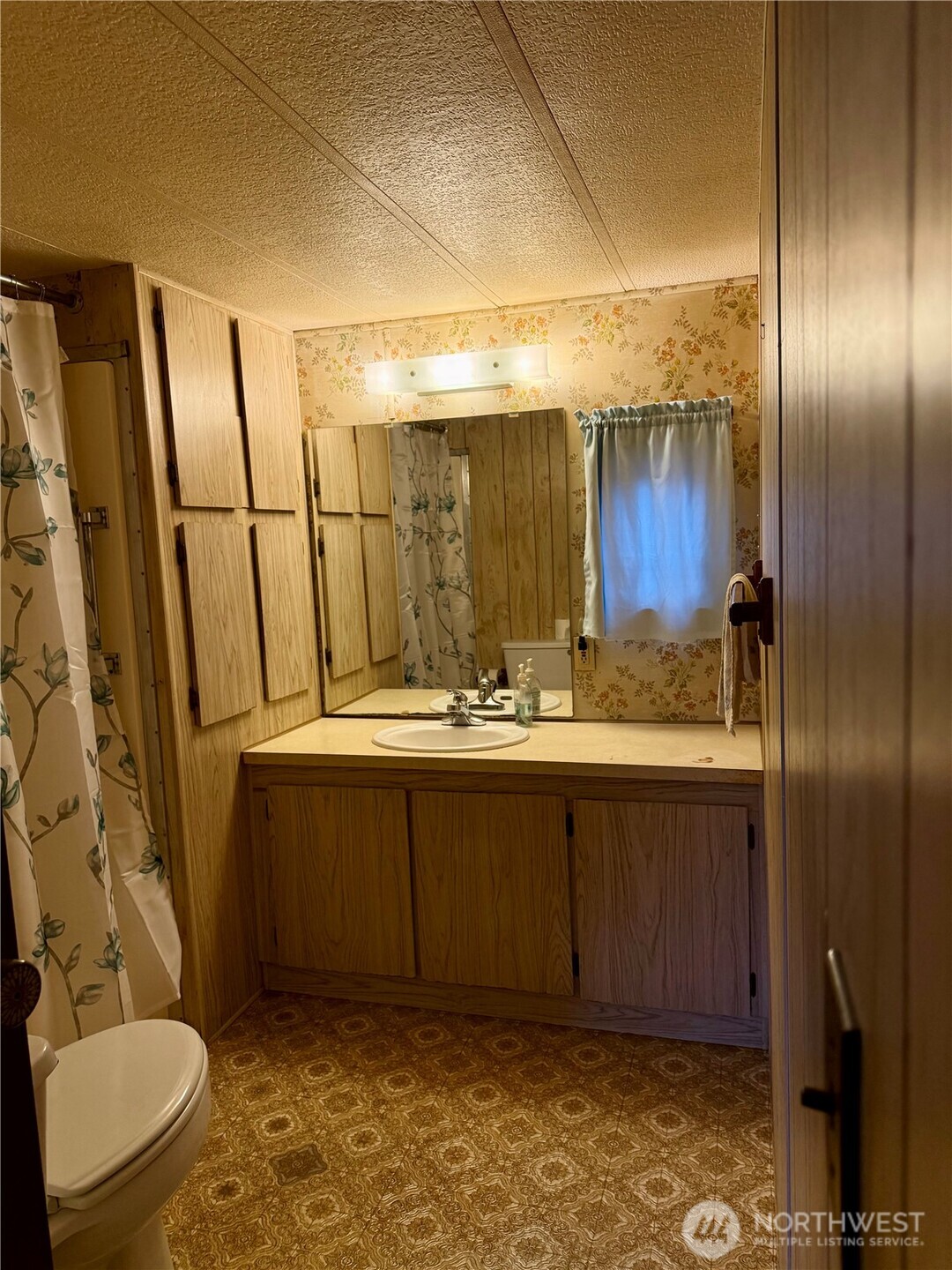 2400 Donovan Avenue Bellingham WA 98225