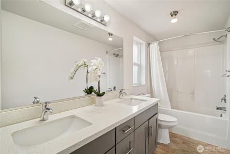 11839 79th Avenue S Seattle WA 98178