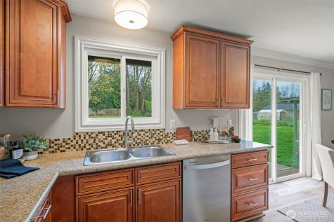 16642 184th Avenue SE Renton WA 98058