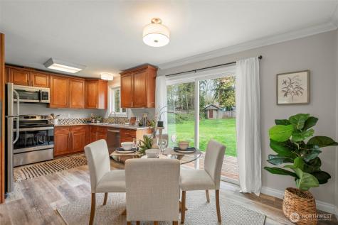 16642 184th Avenue SE Renton WA 98058
