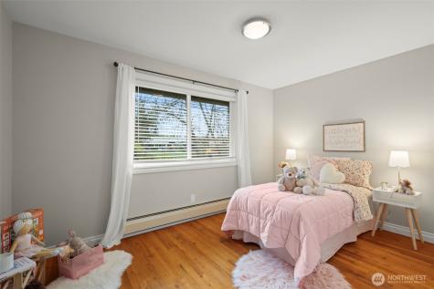 16642 184th Avenue SE Renton WA 98058
