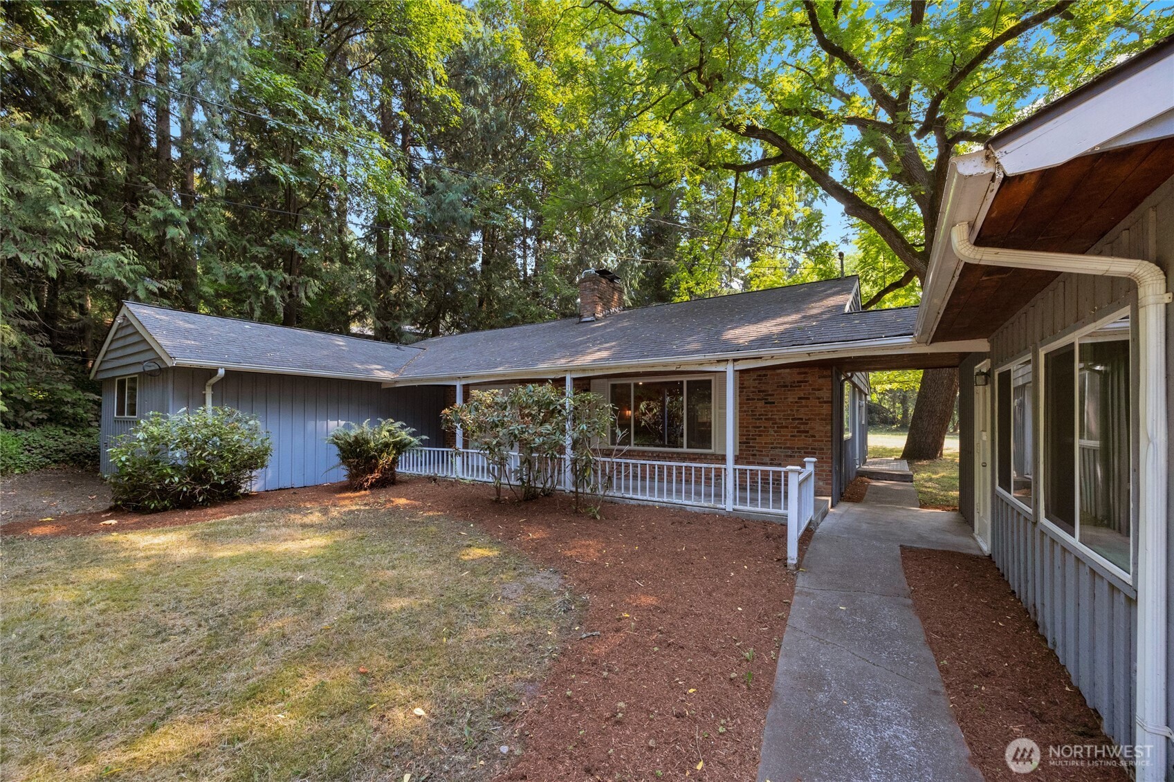 19331 37th Avenue NE Lake Forest Park WA 98155