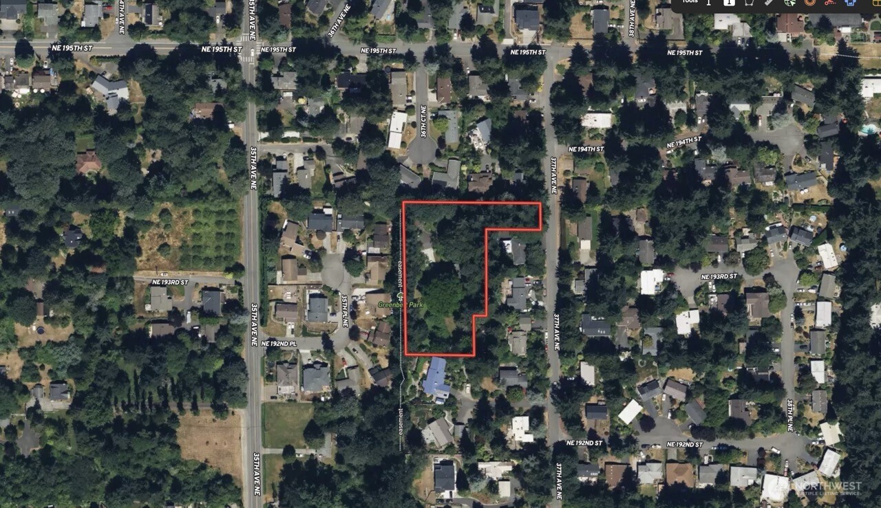19331 37th Avenue NE Lake Forest Park WA 98155