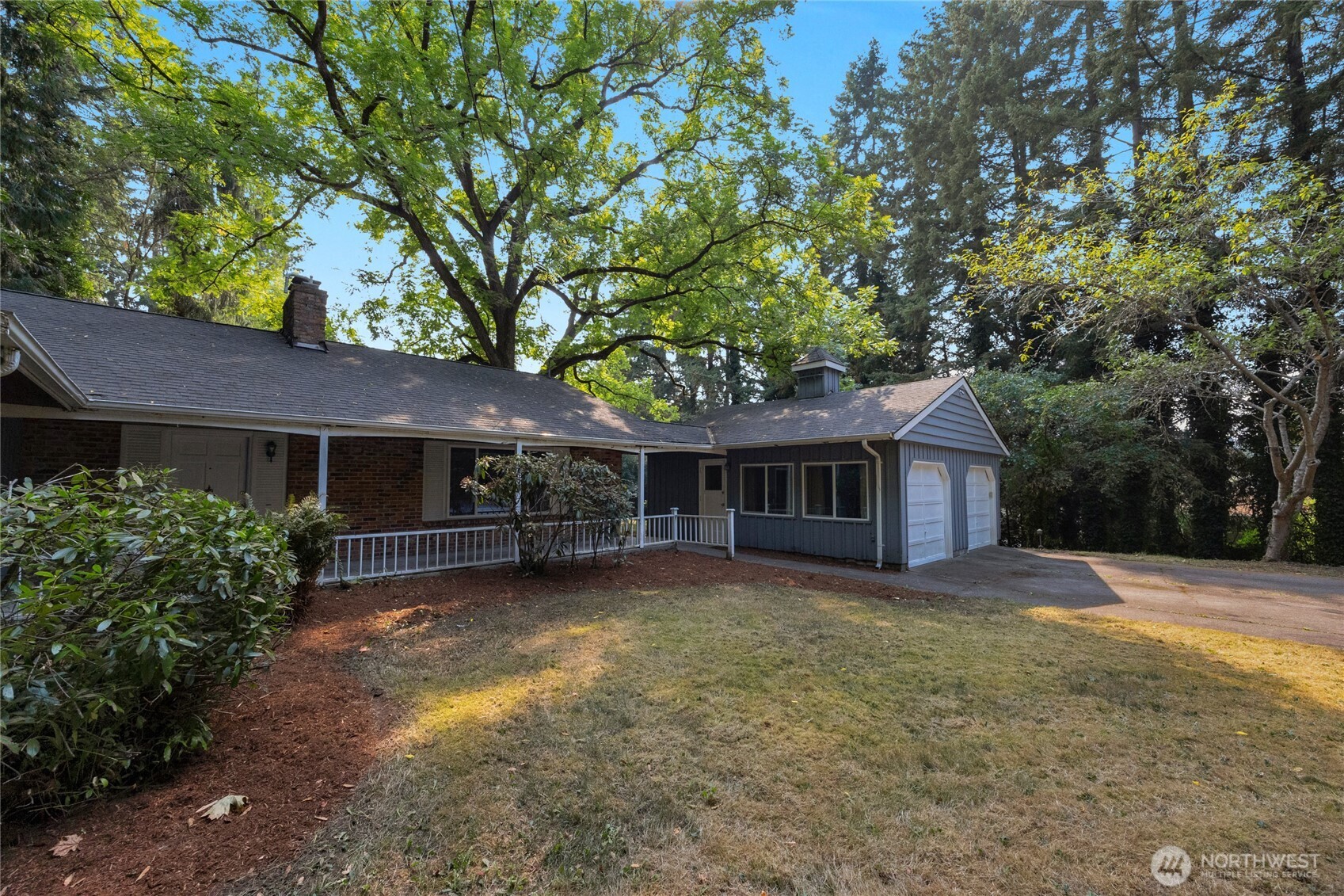 19331 37th Avenue NE Lake Forest Park WA 98155