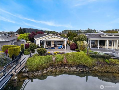 866 Kalispell Drive La Conner WA 98257