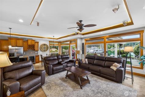 866 Kalispell Drive La Conner WA 98257