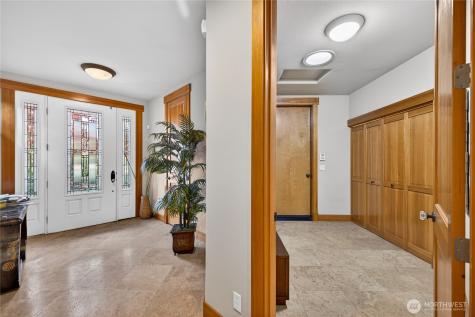 866 Kalispell Drive La Conner WA 98257
