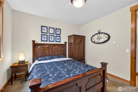 866 Kalispell Drive La Conner WA 98257
