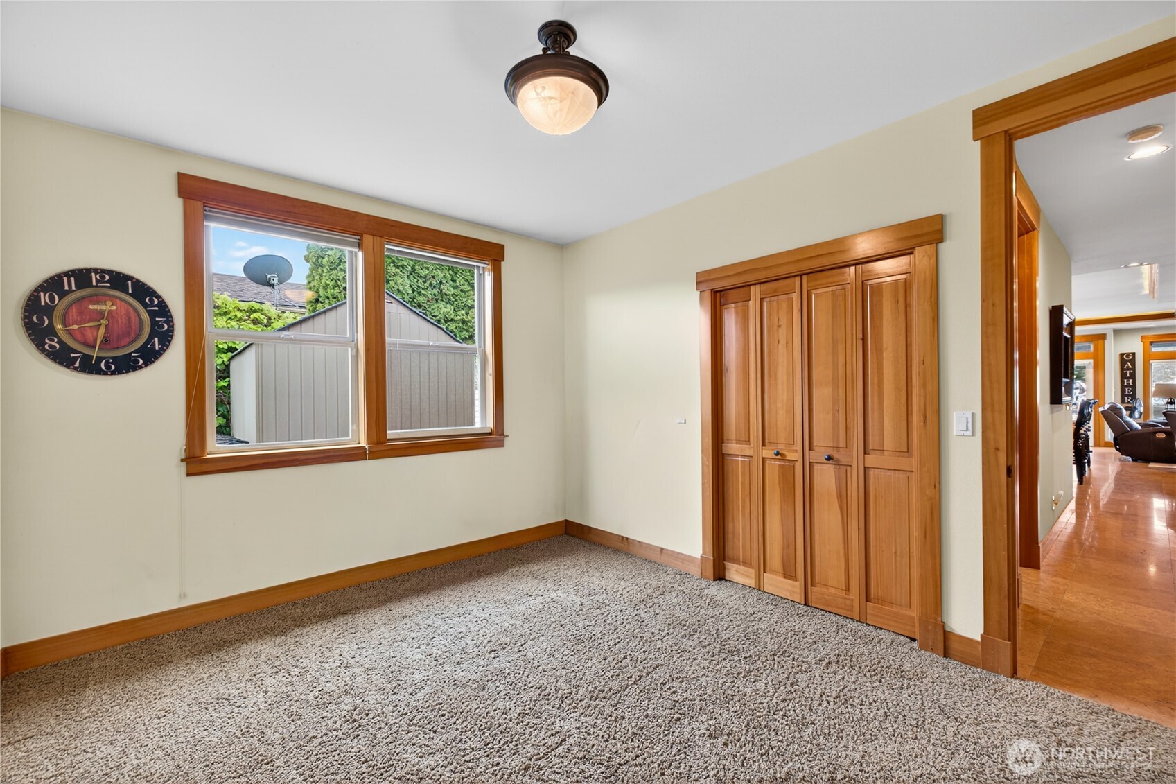 866 Kalispell Drive La Conner WA 98257