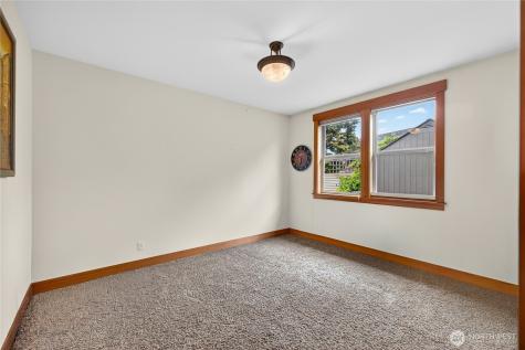866 Kalispell Drive La Conner WA 98257