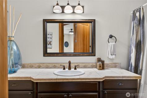 866 Kalispell Drive La Conner WA 98257